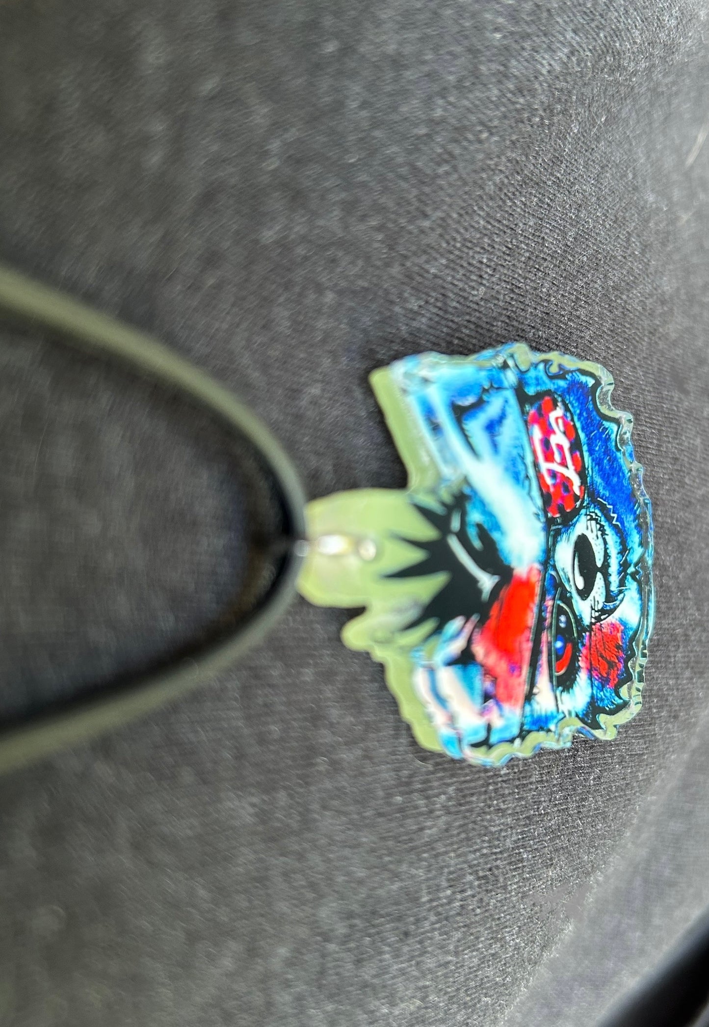 Waterproof (Golw-In-The-Dark) Wolf Necklace